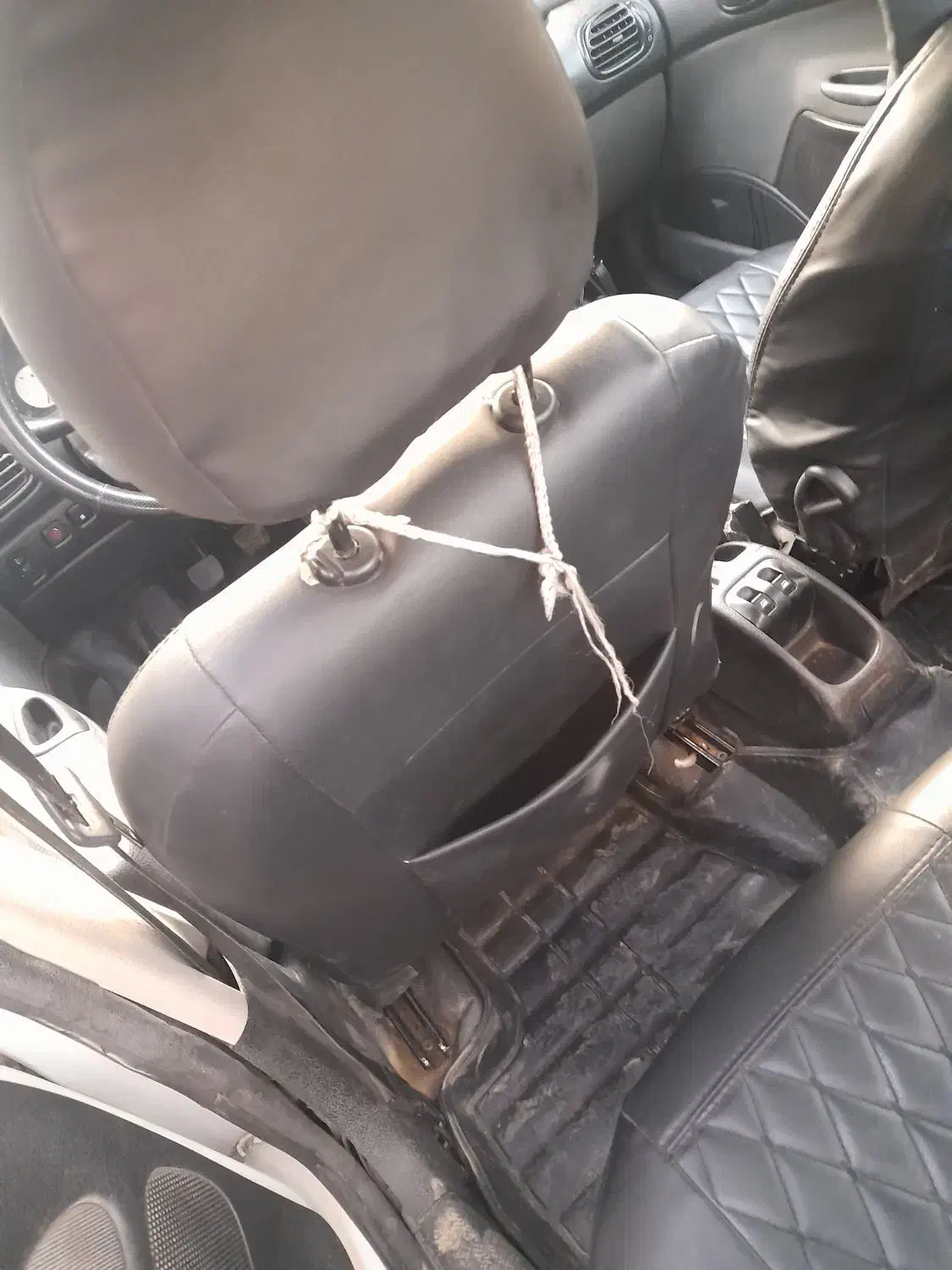 پژو ۲۰۶ صندوق دار v8 - 1391