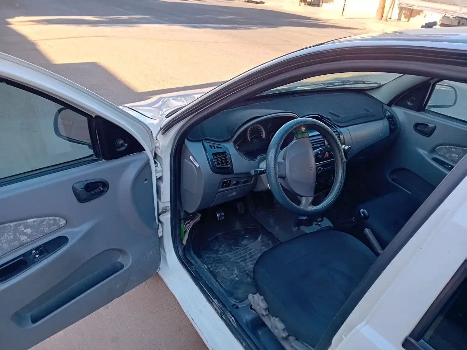 تیبا صندوق دار SX - 1393