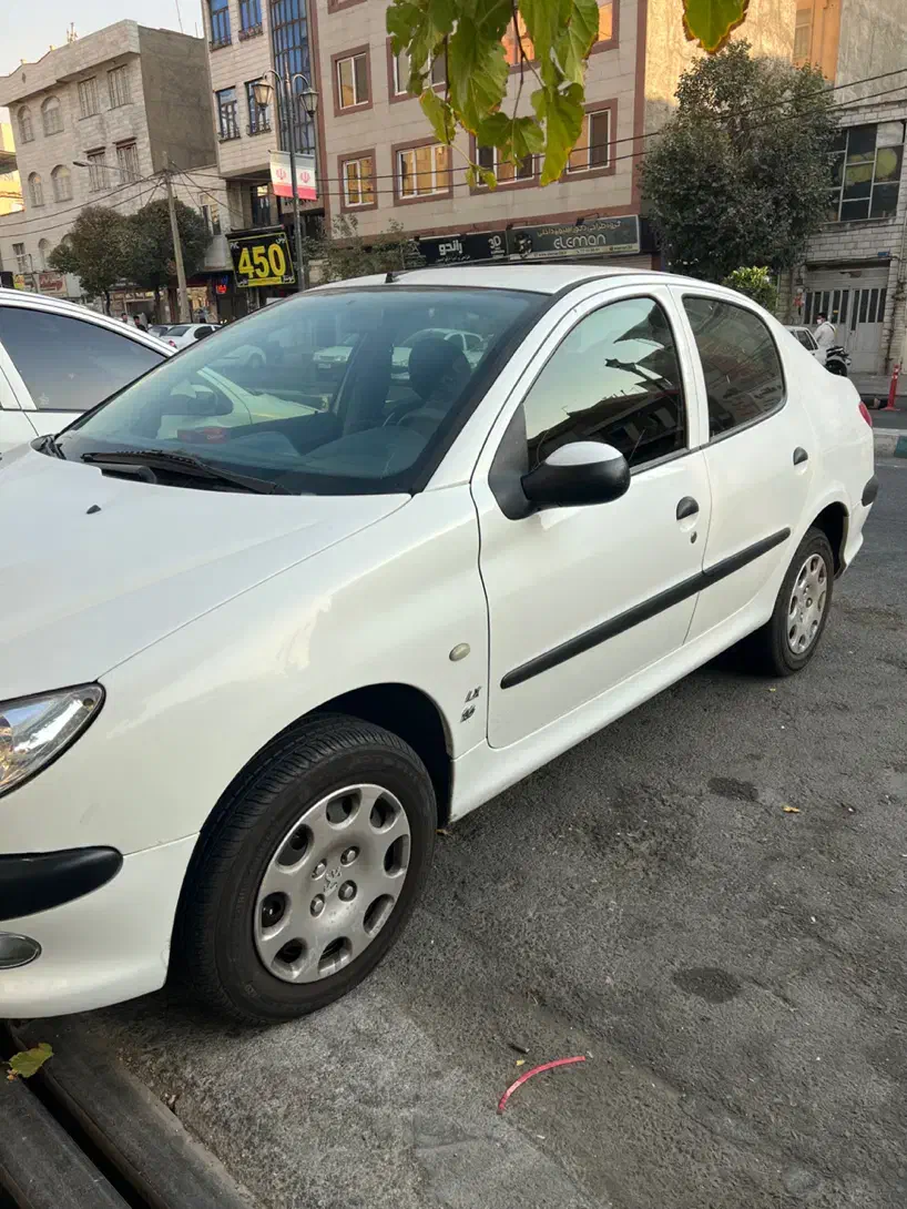 پژو ۲۰۶ صندوق دار v8 - 1394