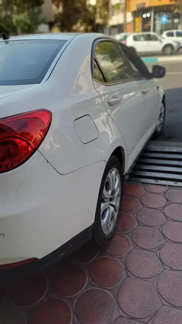 ام جی 550 اتوماتیک - 2012