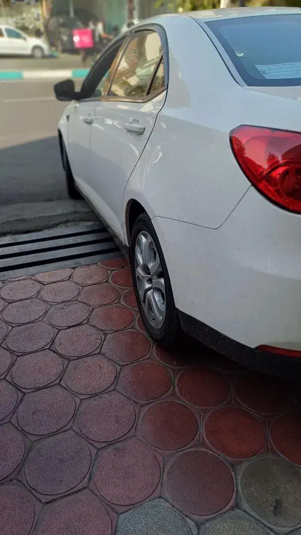 ام جی 550 اتوماتیک - 2012