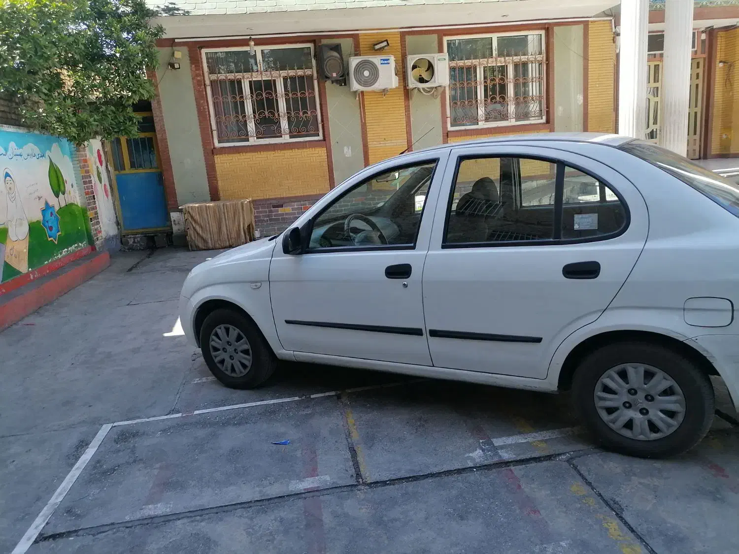 تیبا صندوق دار SX - 1400