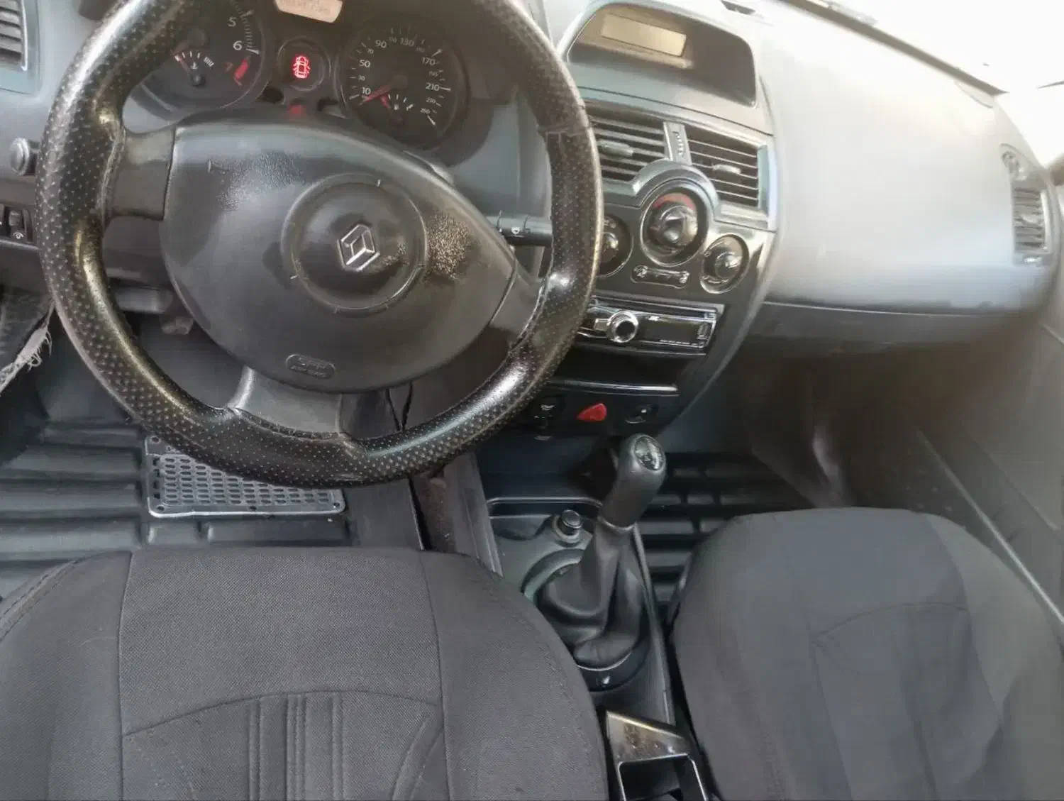 رنو مگان پارس خودرو 1600 E2 - 1385