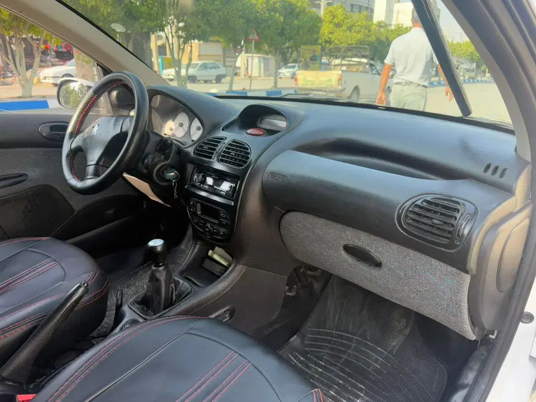 پژو ۲۰۶ صندوق دار v8 - 1390