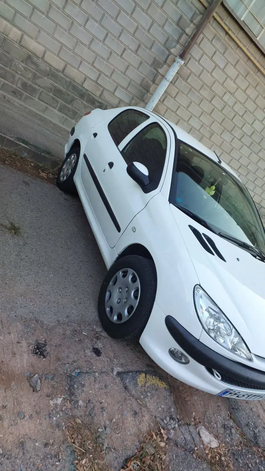 پژو ۲۰۶ صندوق دار v8 - 1395