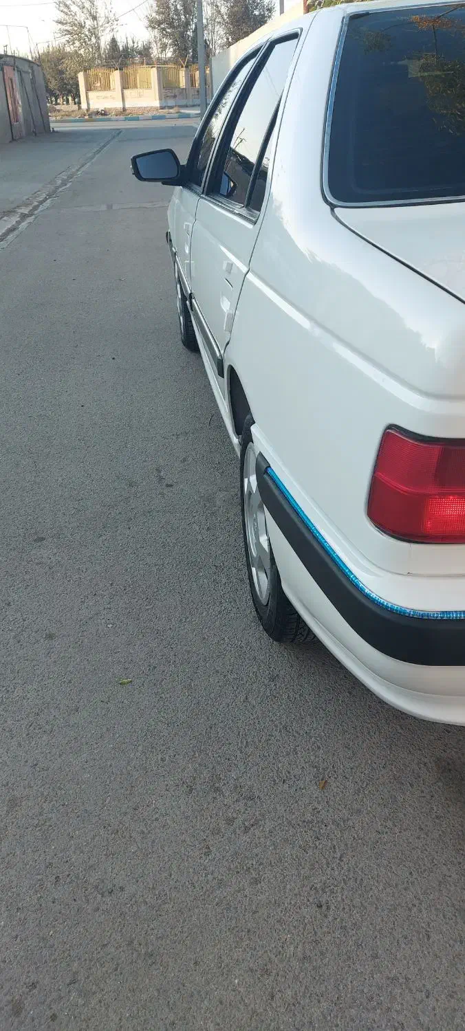 پژو پارس XU7P - 1402