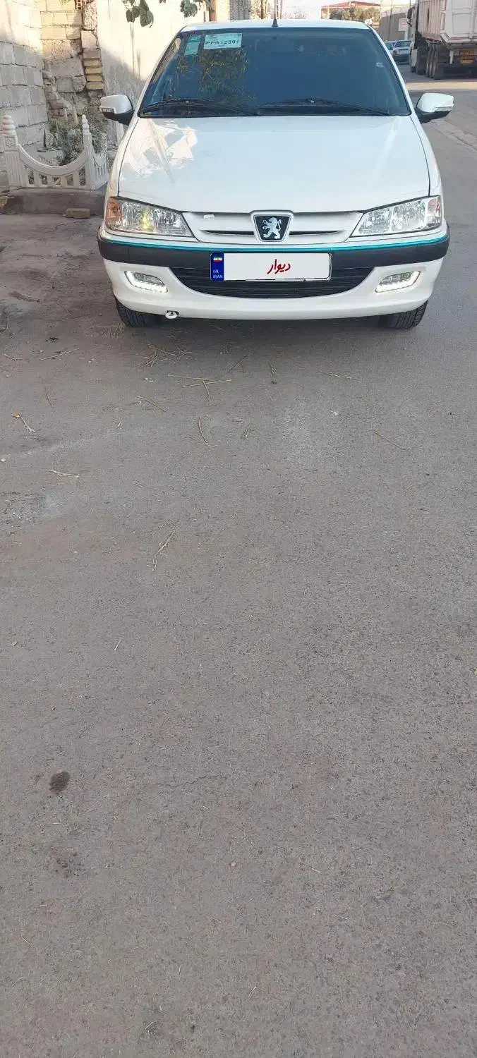 پژو پارس XU7P - 1402