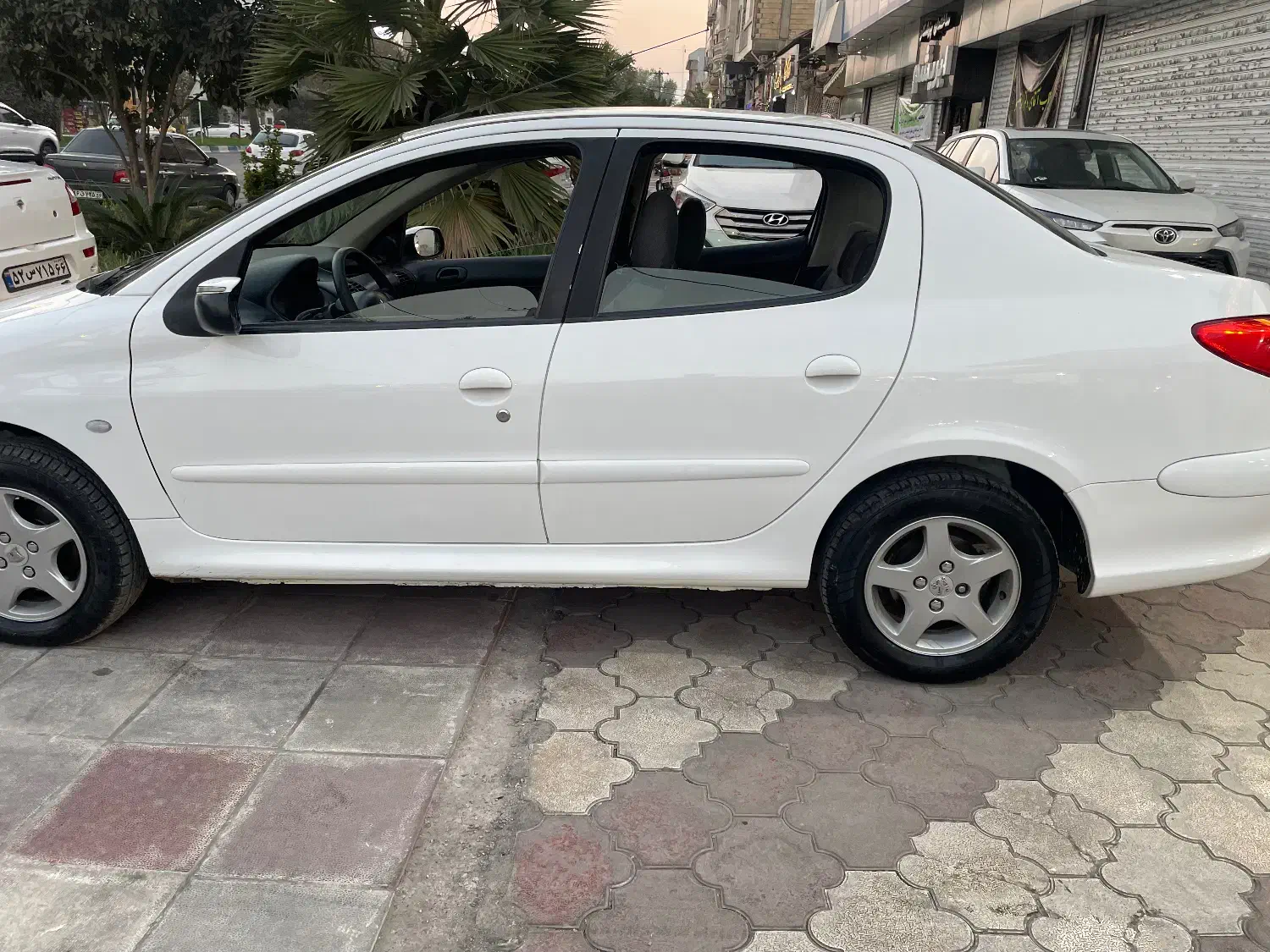 پژو ۲۰۶ صندوق دار v8 - 1391