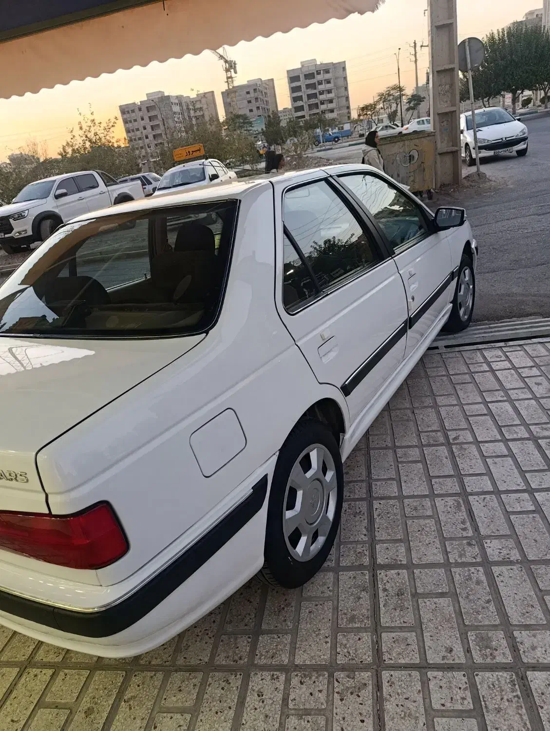 پژو پارس ELX-XU7P سفارشی - 1402