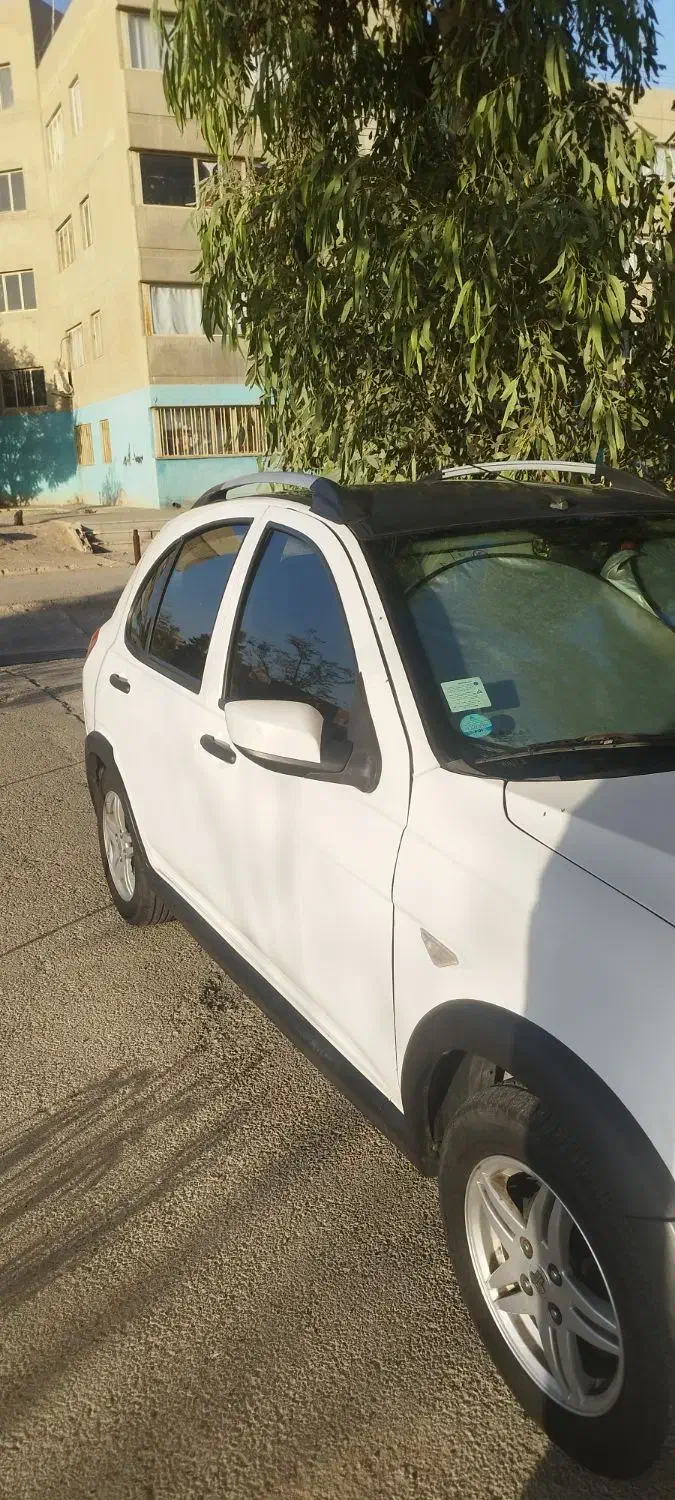 کوییک R دنده‌ای - 1401