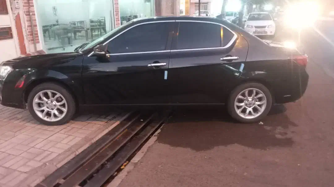 دنا پلاس توربو 6 دنده - 1402