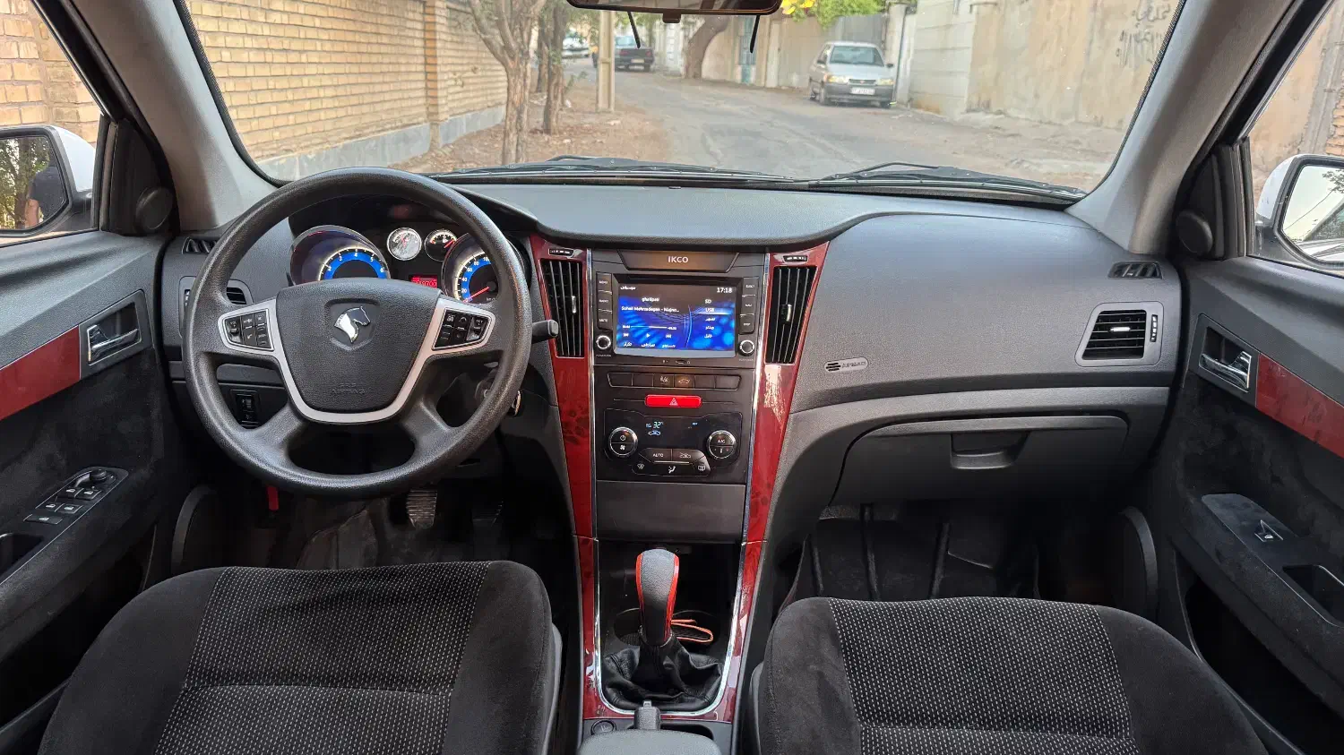 دنا پلاس تیپ ۲ سانروف ۴ ایربگ - 1398