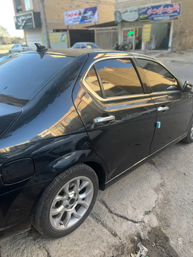 دنا پلاس توربو اتوماتیک - 1402