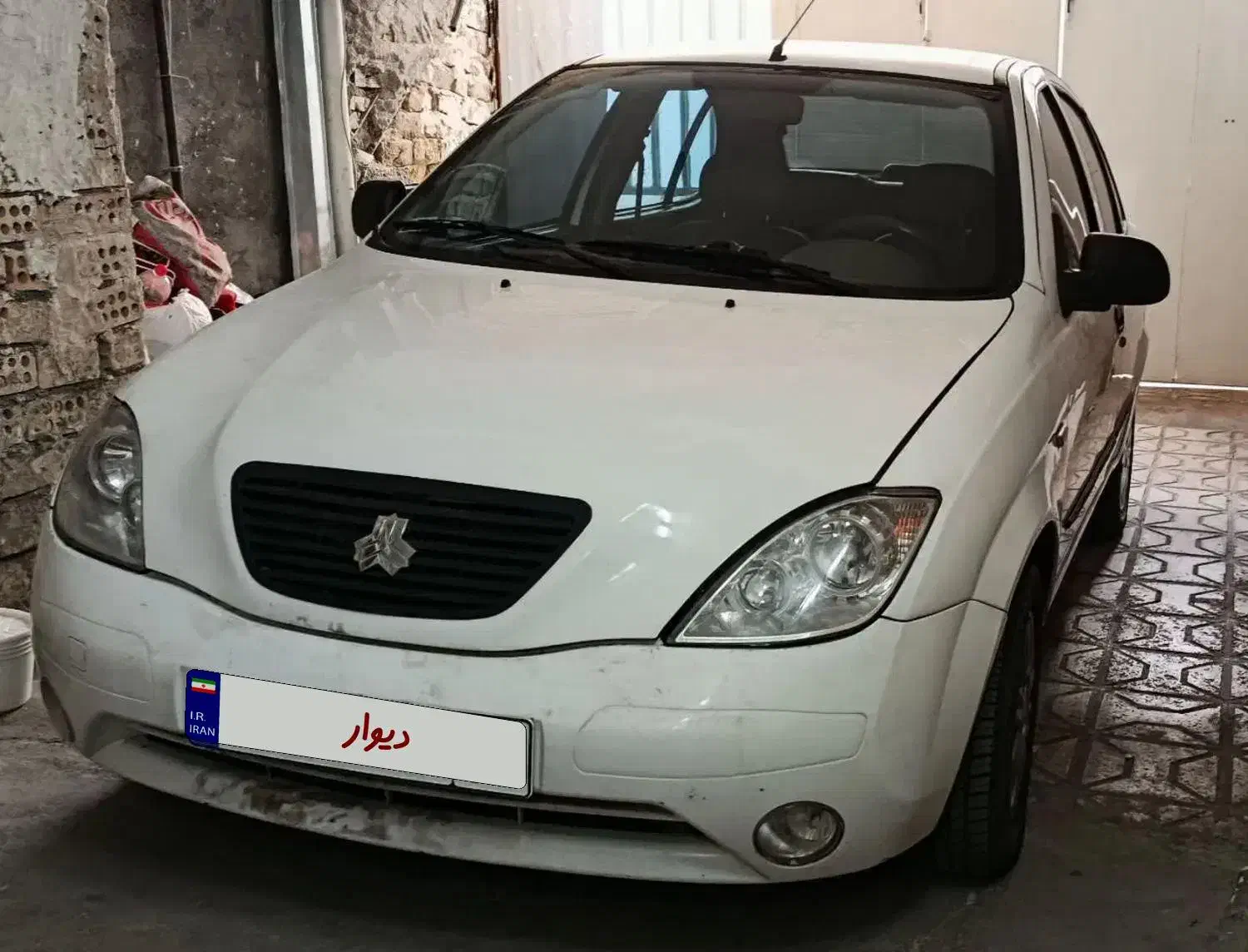 تیبا صندوق دار SX - 1396