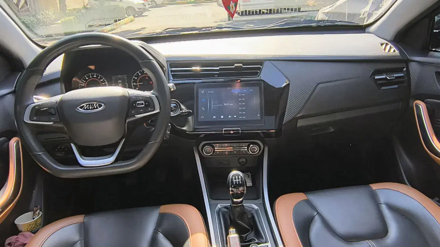 ام وی ام X22 پرو دنده‌ای - 1402