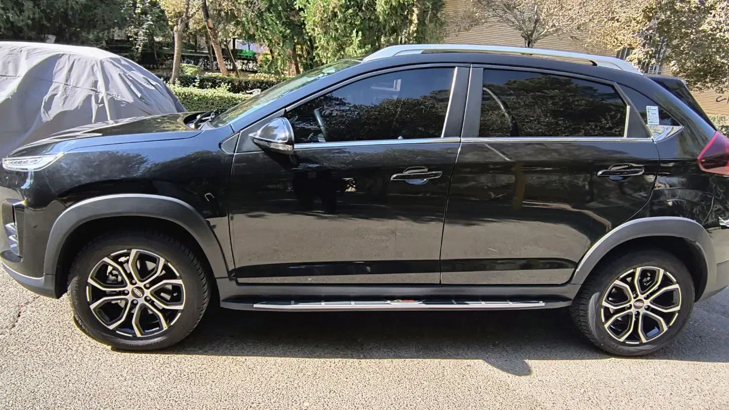 ام وی ام X22 پرو دنده‌ای - 1402