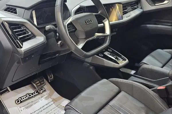 آئودی الکتریکی Q5 ۴۰ - 2024