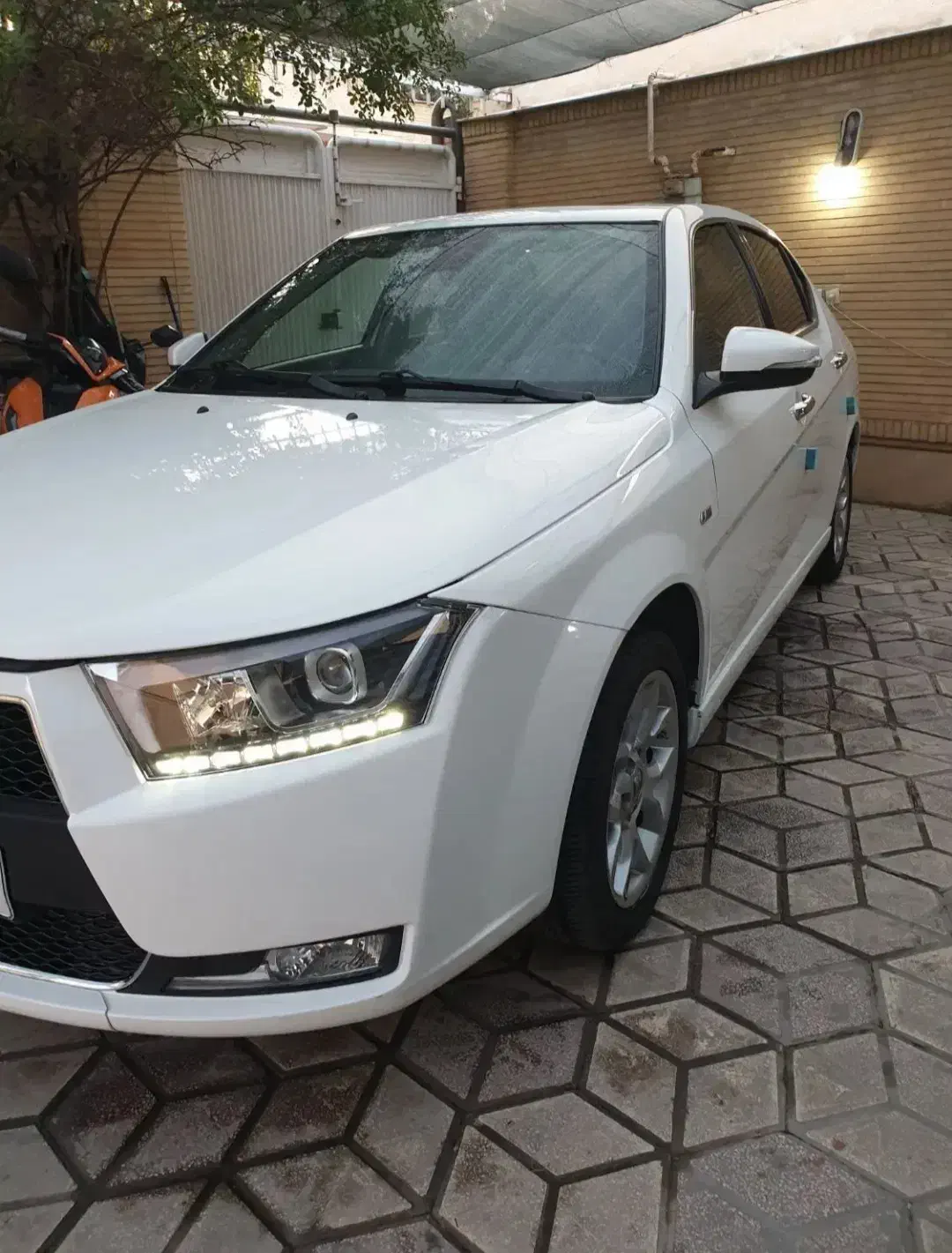 دنا پلاس توربو اتوماتیک - 1403