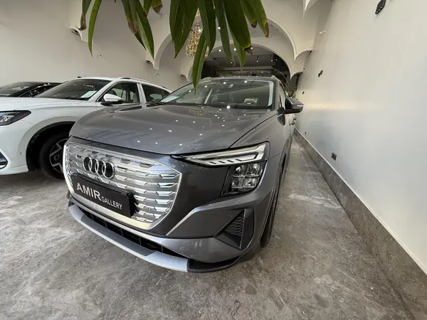 آئودی الکتریکی Q5 ۴۰ - 2024