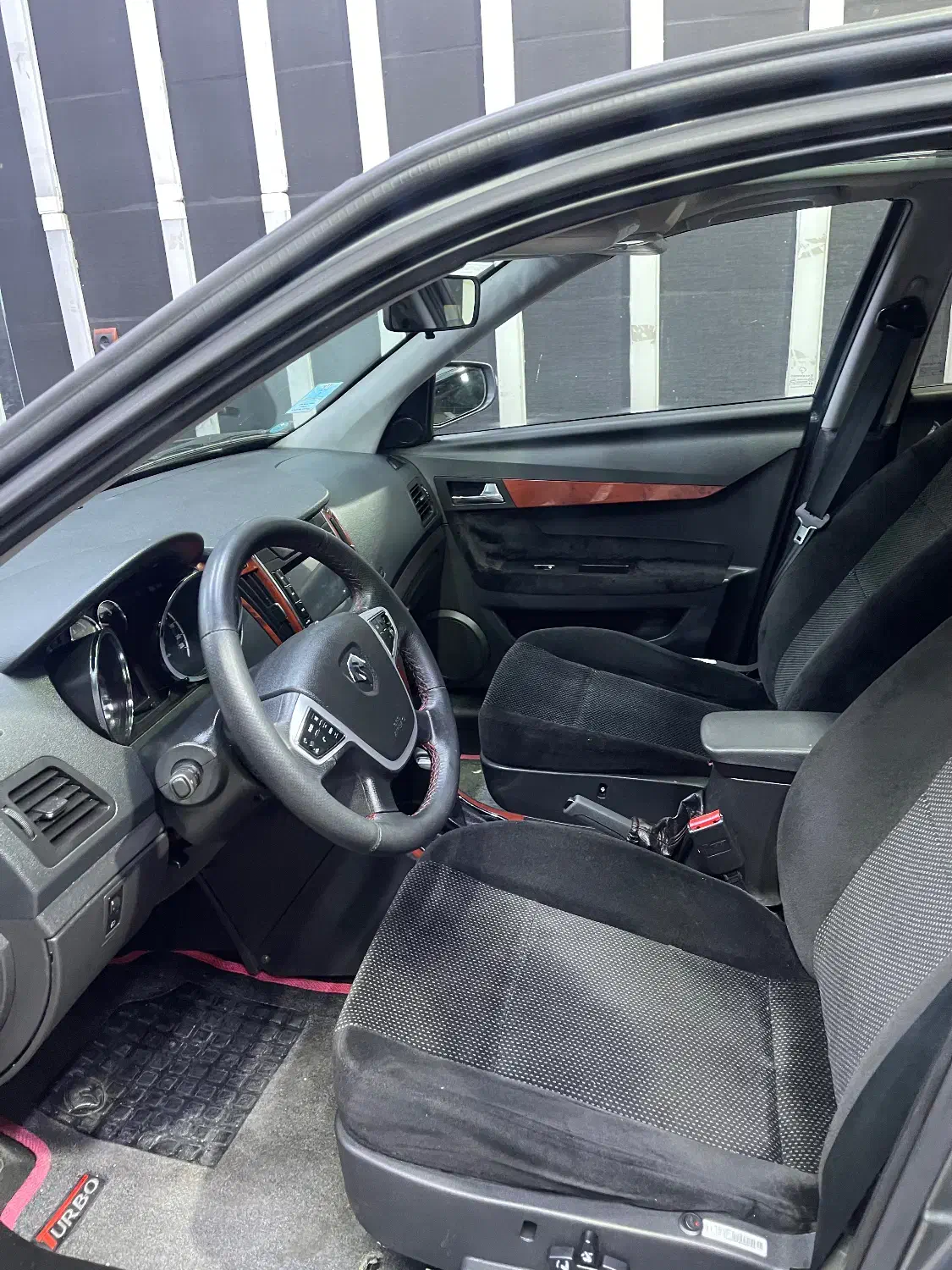 دنا پلاس توربو اتوماتیک - 1401