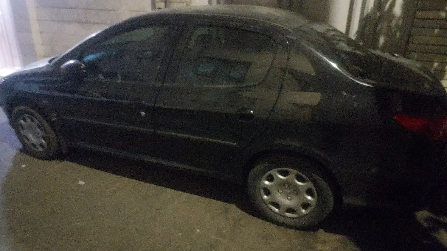 پژو ۲۰۶ صندوق دار v8 - 1397