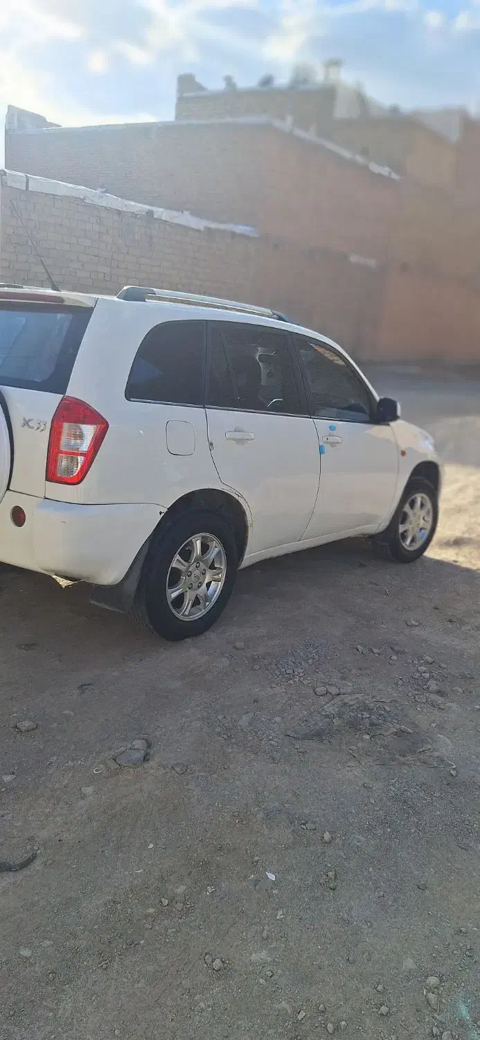 ام وی ام X33 دنده‌ای ساده - 1391