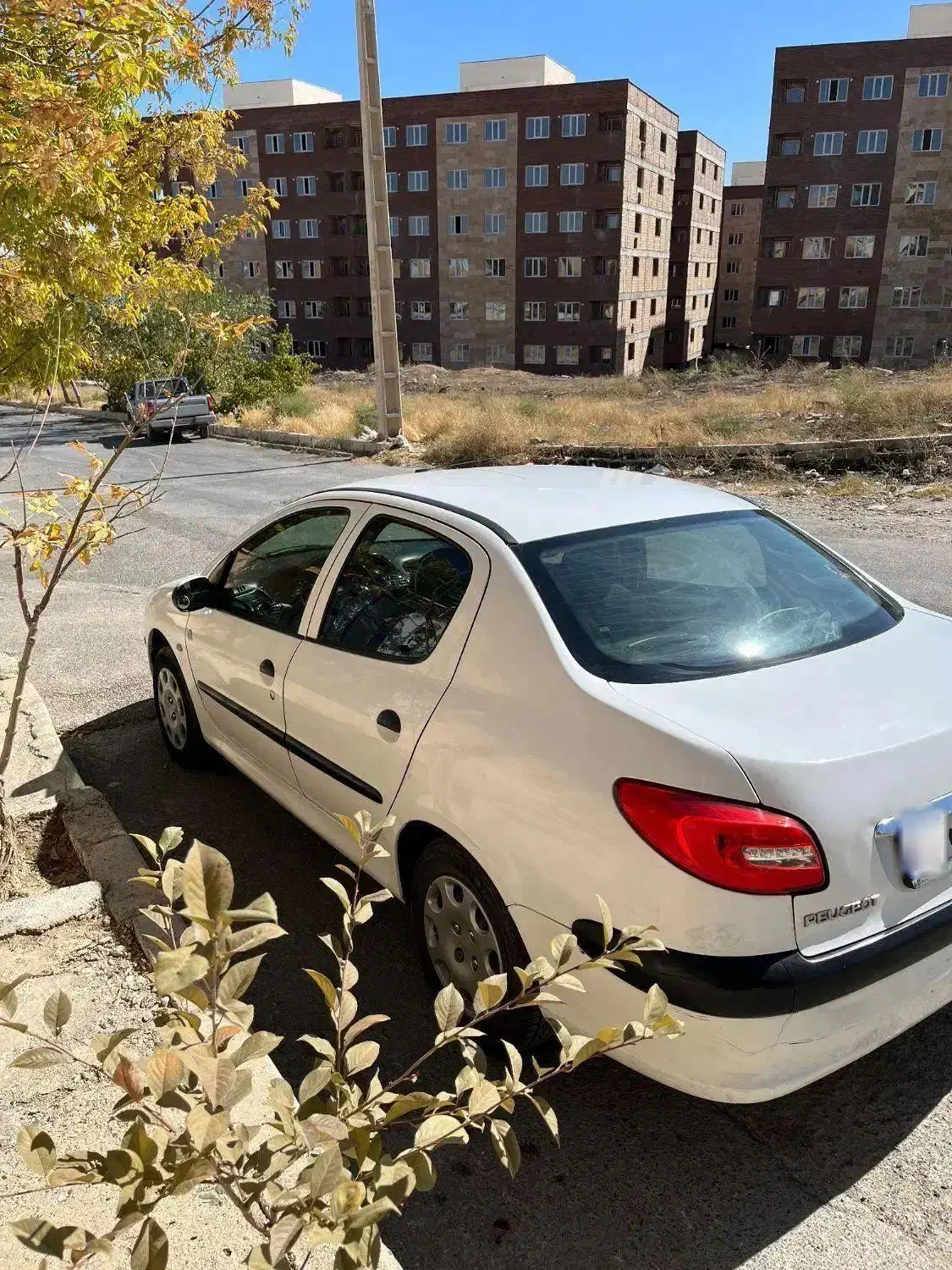 پژو ۲۰۶ صندوق دار v20 - 1391