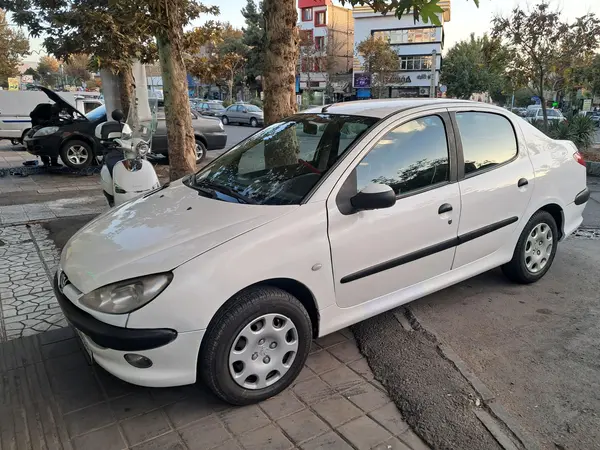 خودرو پژو، ۲۰۶ صندوق دار آگهی ann_20901977