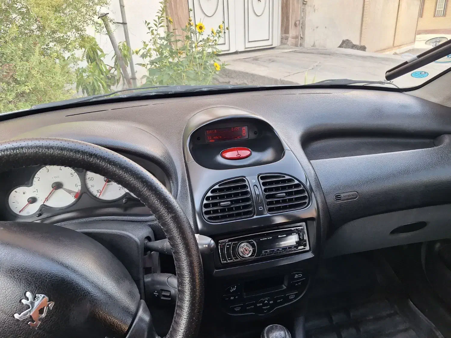 پژو 206 تیپ 5 - 1396