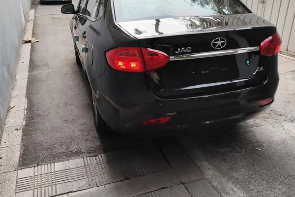 جک J4 اتوماتیک آپشنال - 1404