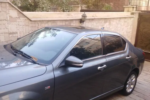 دنا پلاس توربو اتوماتیک - 1401