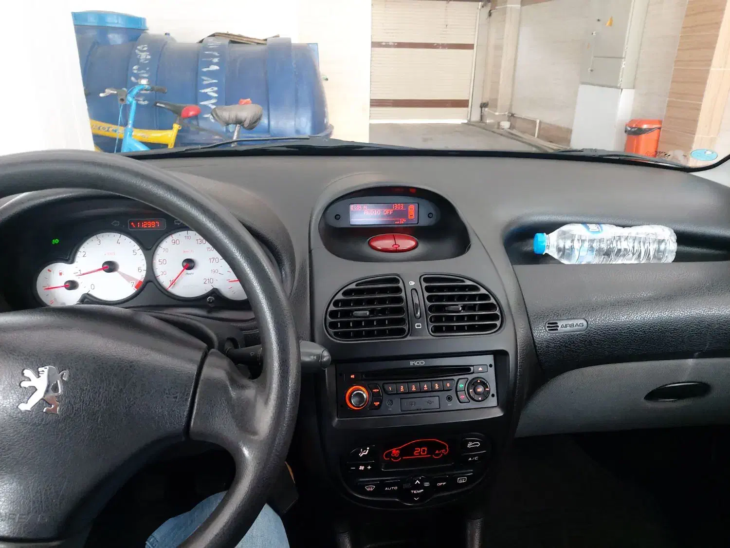 پژو ۲۰۶ صندوق دار v8 - 1397