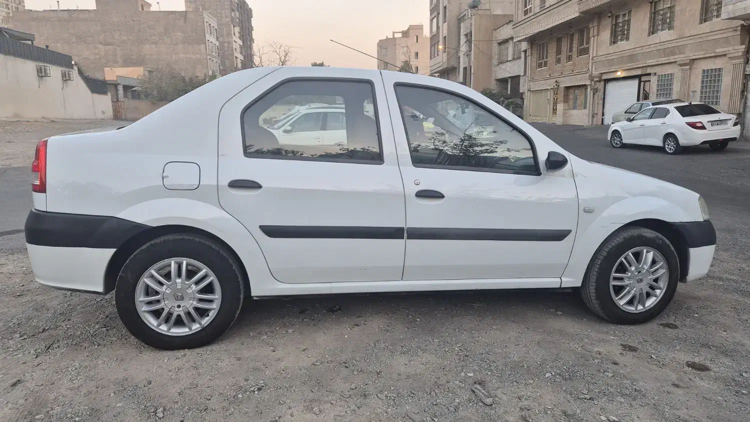 خودرو رنو، پارس تندر آگهی ann_20902174