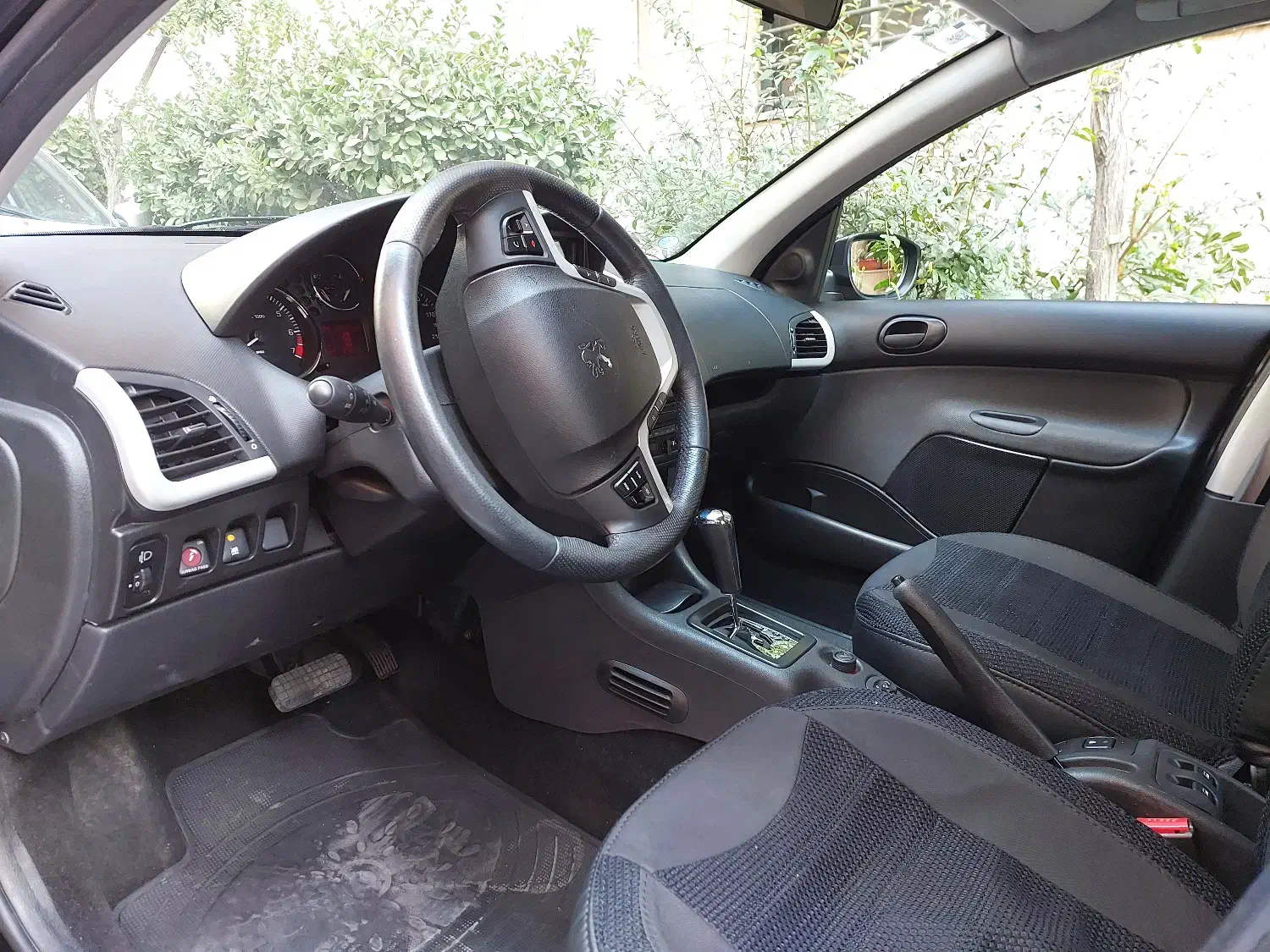 پژو 207 اتوماتیک TU5P - 1402