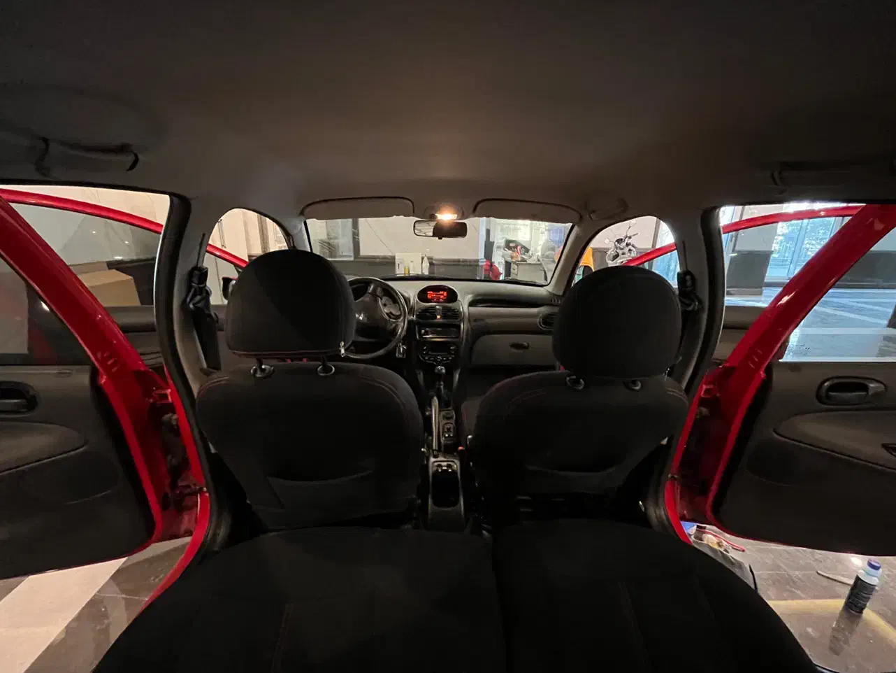 پژو 206 تیپ 5 - 1396