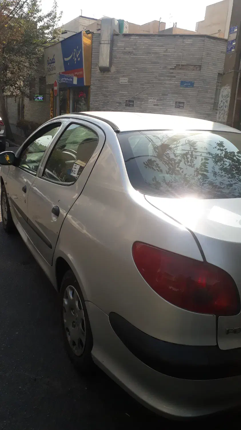 پژو ۲۰۶ صندوق دار v8 - 1394