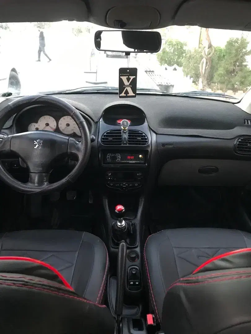 پژو ۲۰۶ صندوق دار v8 - 1390