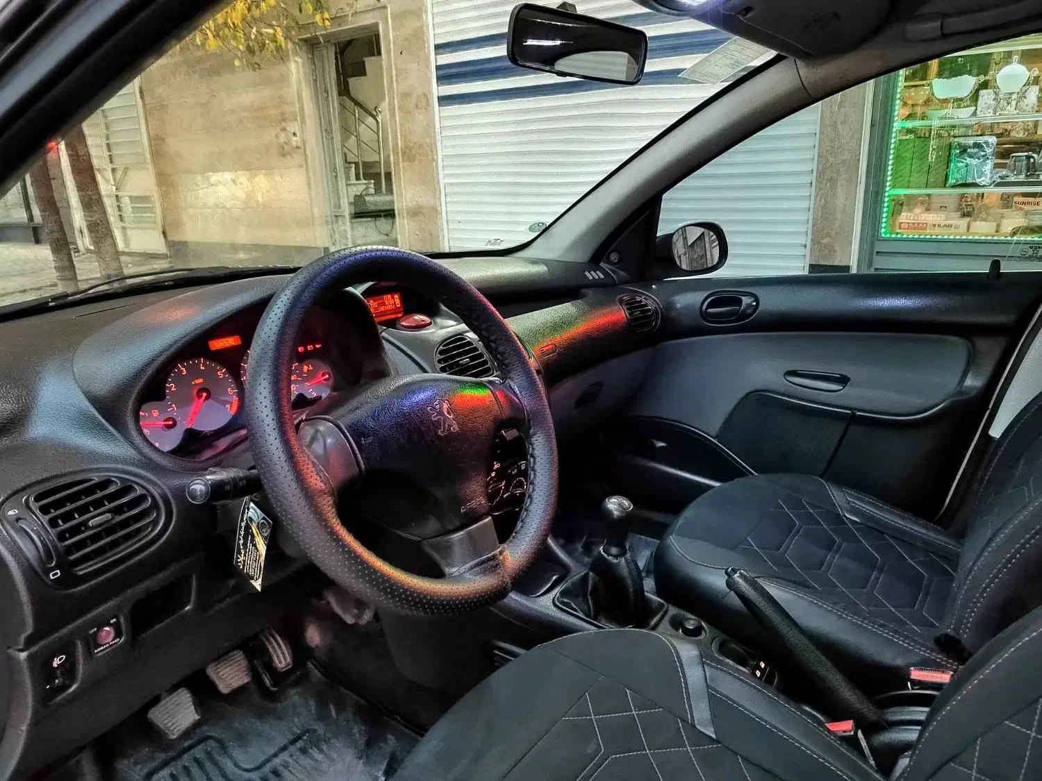 پژو 206 تیپ 2 - 1396