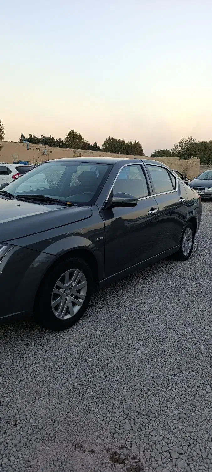 دنا پلاس ۵ دنده EF7 - 1400