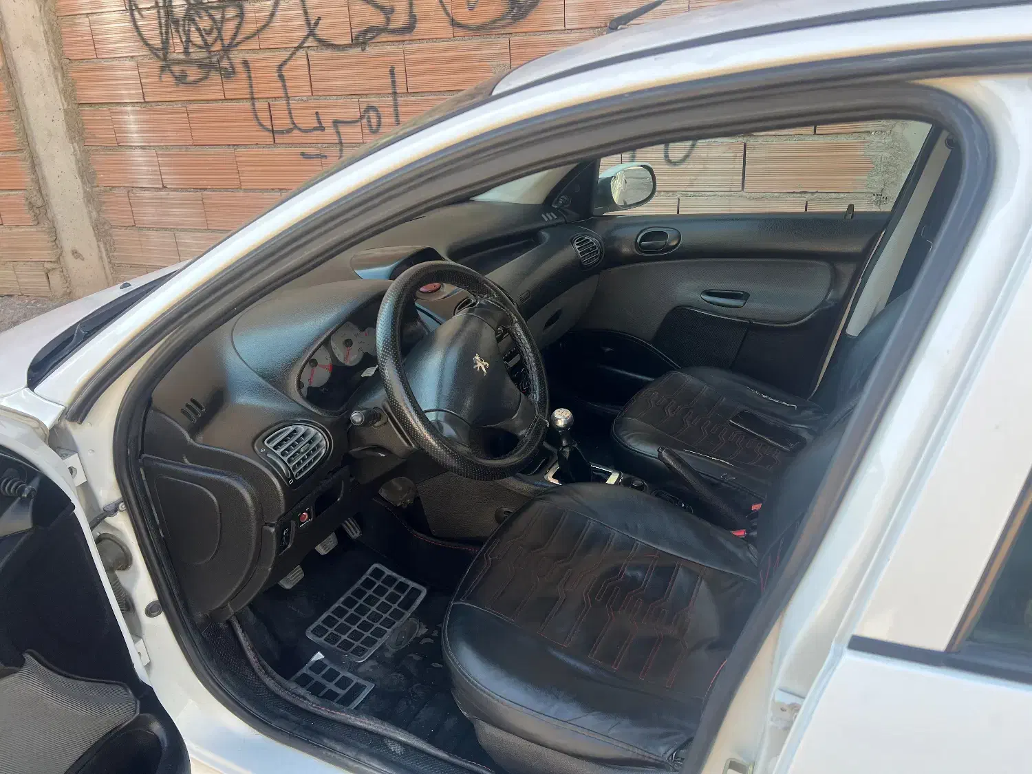 پژو 206 تیپ 5 - 1395