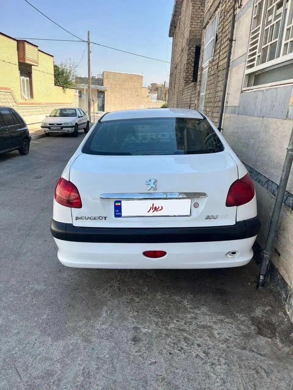 پژو ۲۰۶ صندوق دار v8 - 1394