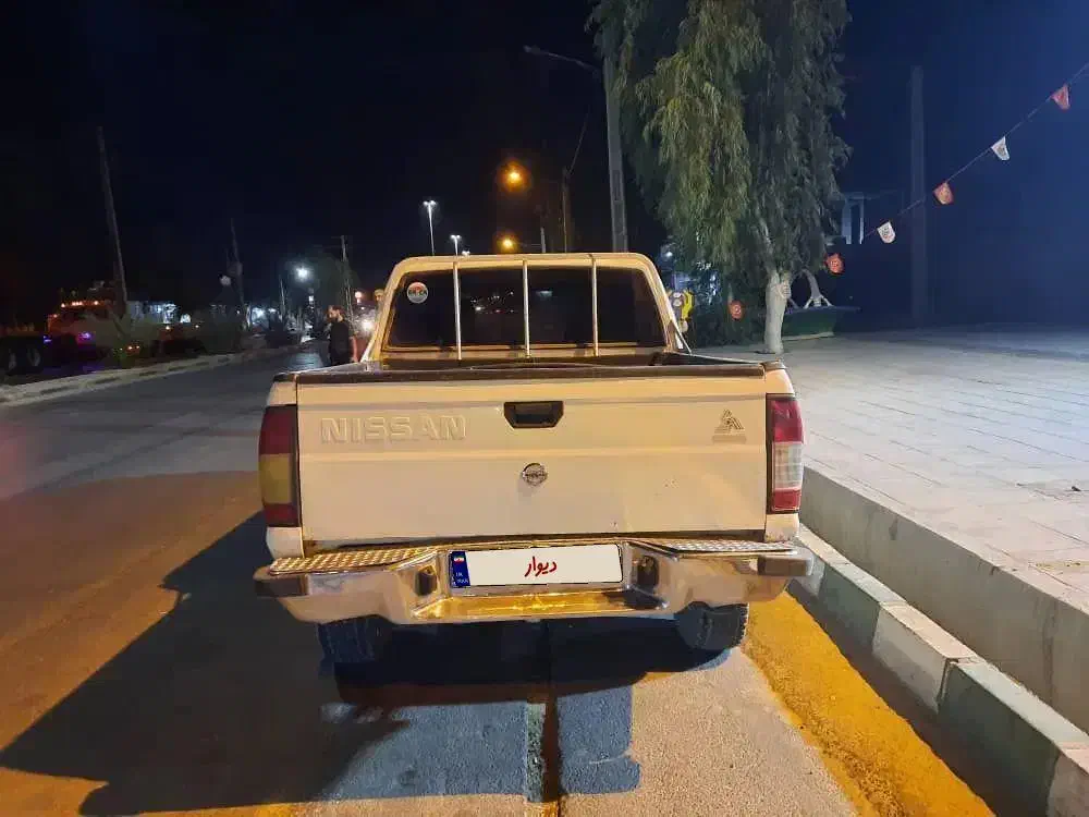 نیسان پیکاپ دو کابین دنده ای - 1386