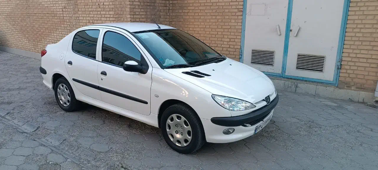 پژو ۲۰۶ صندوق دار v8 - 1398