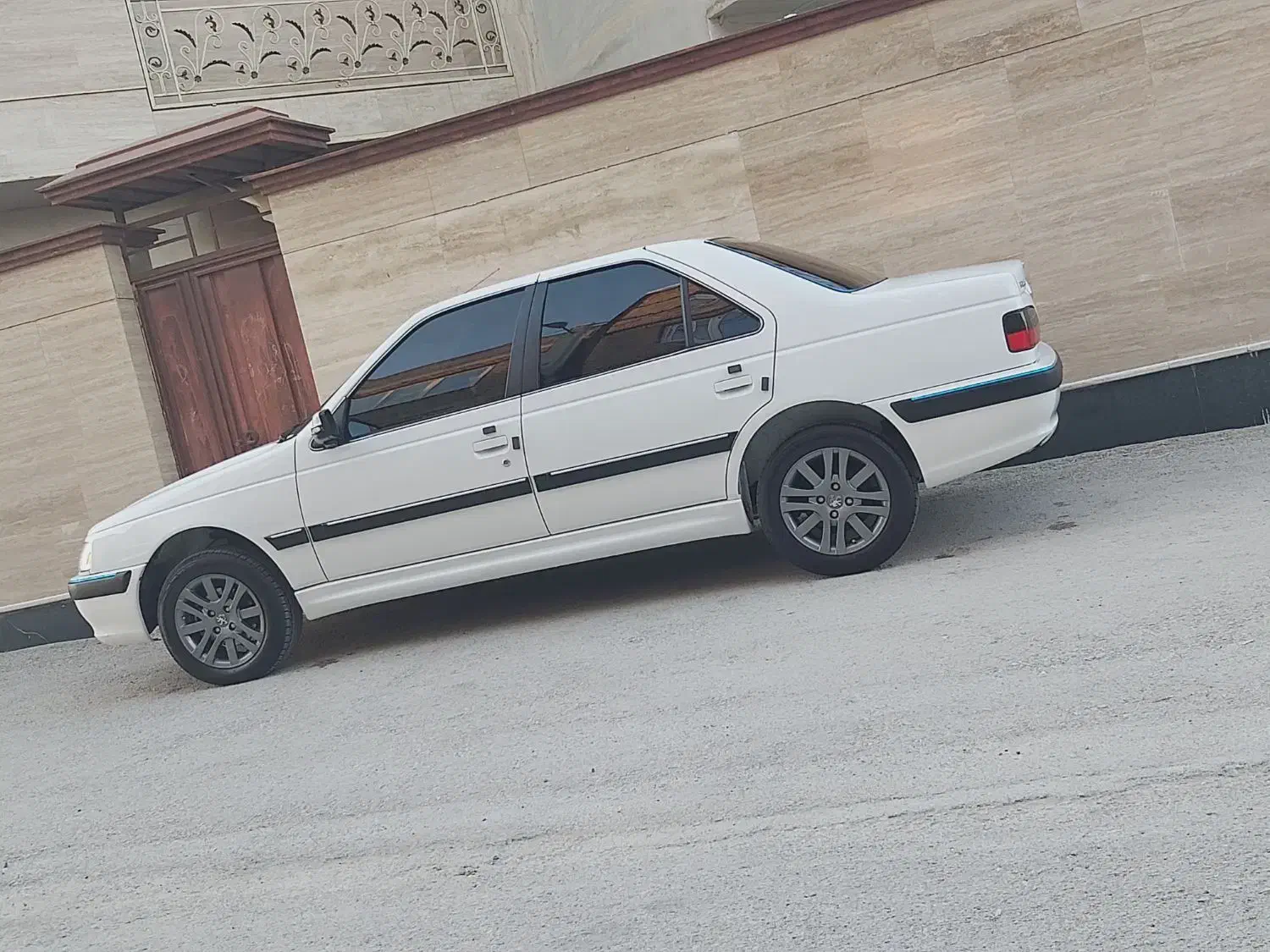 پژو پارس XU7P - 1402