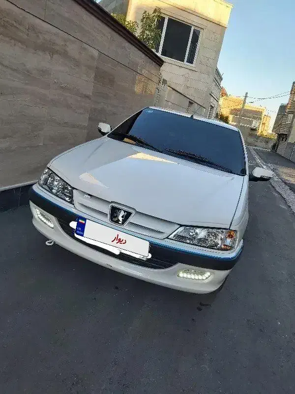 پژو پارس XU7P - 1402