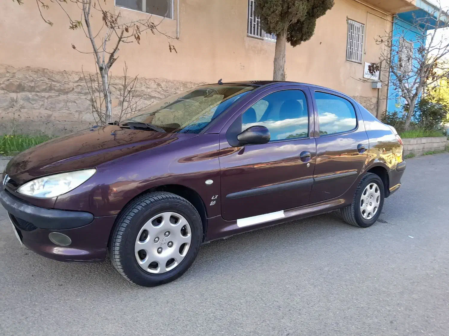 پژو ۲۰۶ صندوق دار v8 - 1394