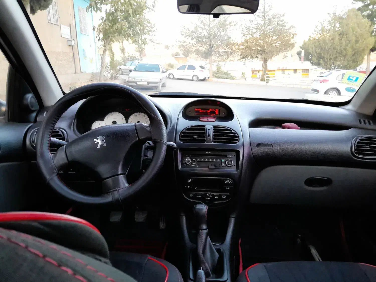 پژو ۲۰۶ صندوق دار v8 - 1394