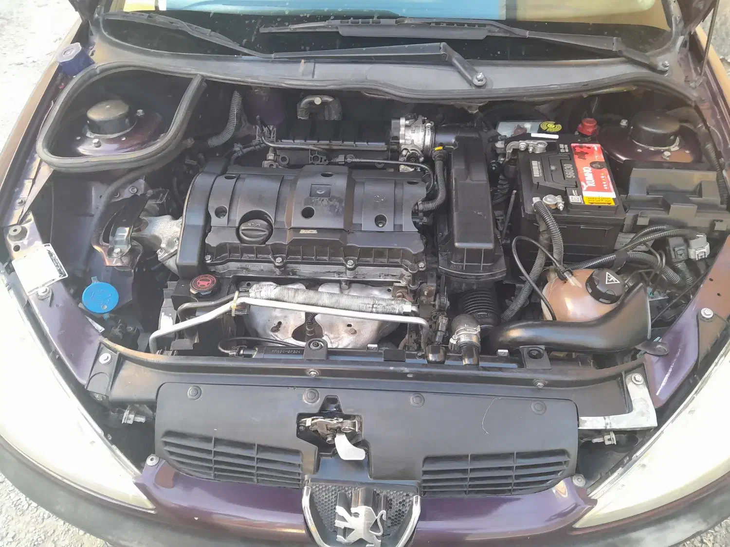 پژو ۲۰۶ صندوق دار v8 - 1394