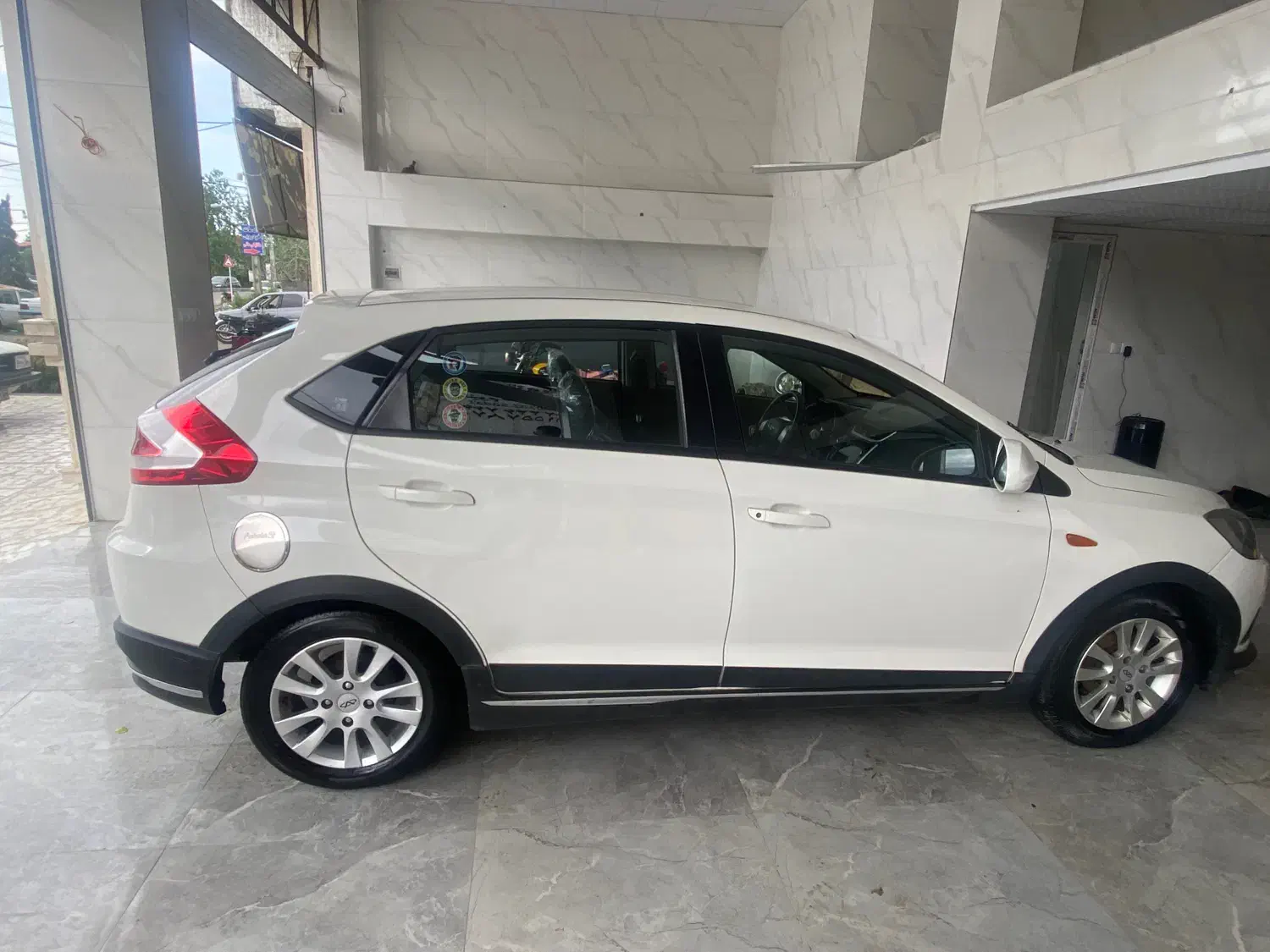 ام وی ام 315 هاچ بک اسپرت لاکچری - 1395