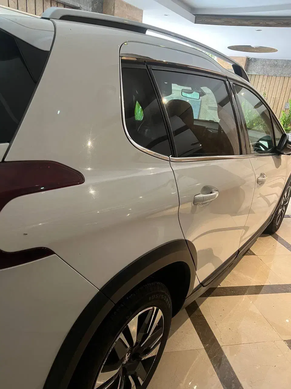 پژو 2008 اتوماتیک - 1396